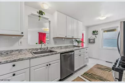 128 Livingston Rd, Linden, NJ 07036 - Photo 5