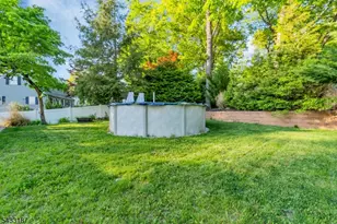 46 Rafkind Rd, Bloomingdale, NJ 07403 - Photo 37