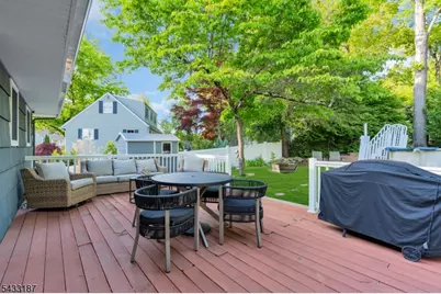 46 Rafkind Rd, Bloomingdale, NJ 07403 - Photo 33