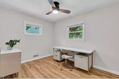 46 Rafkind Rd, Bloomingdale, NJ 07403 - Photo 21