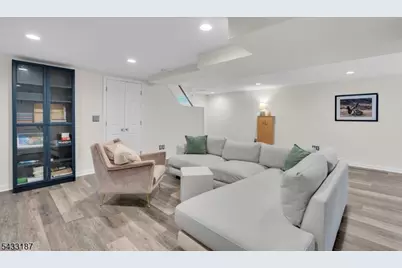 46 Rafkind Rd, Bloomingdale, NJ 07403 - Photo 29