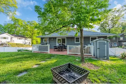 46 Rafkind Rd, Bloomingdale, NJ 07403 - Photo 43