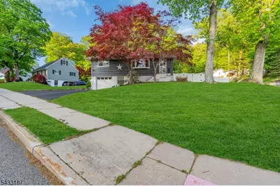 46 Rafkind Rd, Bloomingdale, NJ 07403 - Photo 45