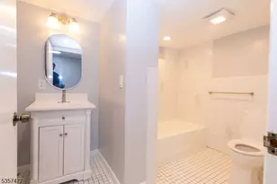 14 Rohn St, East Hanover Township, NJ 07936 - Photo 15
