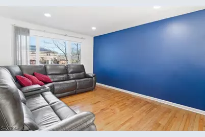 160 Stratton St, Piscataway Township, NJ 08854 - Photo 11