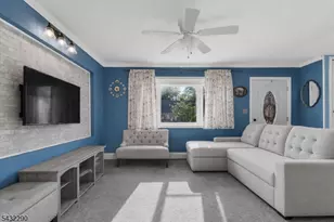 29 Central Ave, Pompton Lakes, NJ 07442 - Photo 3