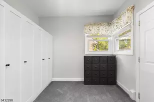 29 Central Ave, Pompton Lakes, NJ 07442 - Photo 17