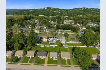 29 Central Ave, Pompton Lakes, NJ 07442 - Photo 39