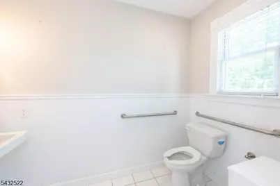 772 Union Blvd, Totowa, NJ 07512 - Photo 15