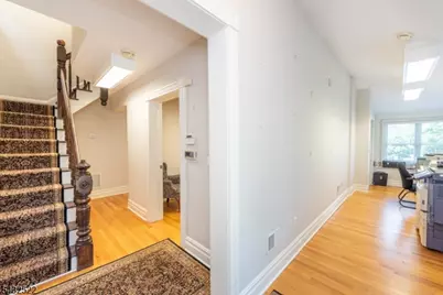 772 Union Blvd, Totowa, NJ 07512 - Photo 11