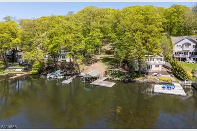 7 Riggs Ave, Hopatcong, NJ 07843 - Photo 5
