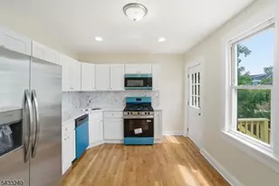 306 Smith St, Newark, NJ 07106 - Photo 15