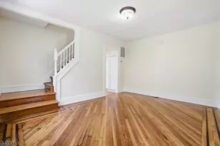 306 Smith St, Newark, NJ 07106 - Photo 11