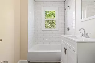 306 Smith St, Newark, NJ 07106 - Photo 37