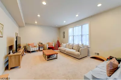 26 Pine Ln, Springfield, NJ 07081 - Photo 3