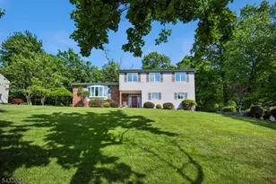17 Stonewall Dr, Livingston, NJ 07039 - Photo 1