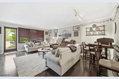 285 Aycrigg Ave #4J, Passaic, NJ 07055 - Photo 5