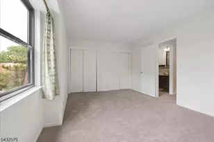 6001 N Oaks Blvd, North Brunswick Township, NJ 08902 - Photo 17