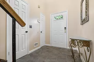 6001 N Oaks Blvd, North Brunswick Township, NJ 08902 - Photo 3