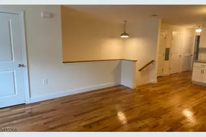 290 3rd St #D2, Hackensack, NJ 07601 - Photo 5