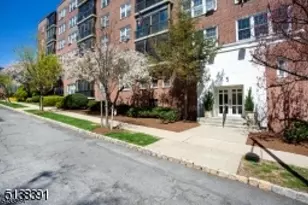 5 Roosevelt Pl, Montclair Twp., NJ 07042 - Photo 15
