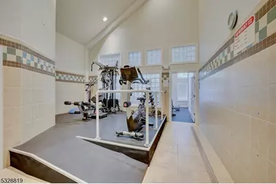 103 Crown Ct, Livingston, NJ 07039 - Photo 33