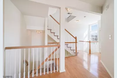 103 Crown Ct, Livingston, NJ 07039 - Photo 25