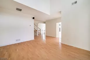 103 Crown Ct, Livingston, NJ 07039 - Photo 9