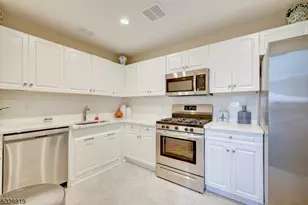 103 Crown Ct, Livingston, NJ 07039 - Photo 35