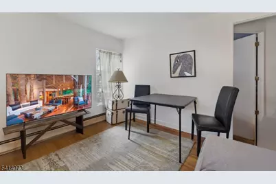 2455 3rd St, Fort Lee, NJ 07024 - Photo 17