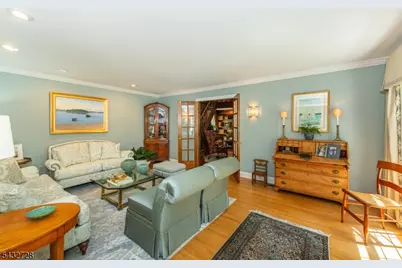68 Musiker Ave, Randolph Township, NJ 07869 - Photo 7