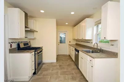 82 Linden Ave, North Plainfield, NJ 07060 - Photo 11