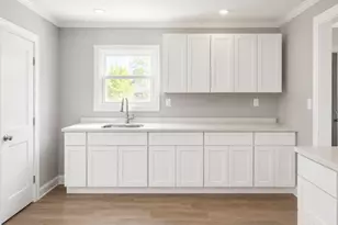18 Girard Ave, East Orange, NJ 07017 - Photo 5