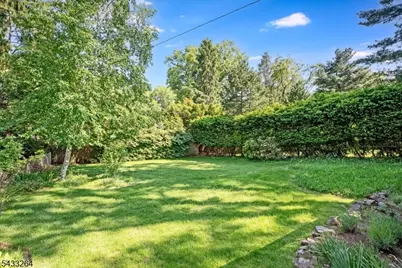 687 Grove St, Montclair, NJ 07043 - Photo 17