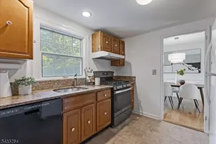 687 Grove St, Montclair, NJ 07043 - Photo 7