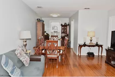 35 Elmwood Ter #35, Elmwood Park, NJ 07407 - Photo 5