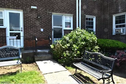35 Elmwood Ter #35, Elmwood Park, NJ 07407 - Photo 21