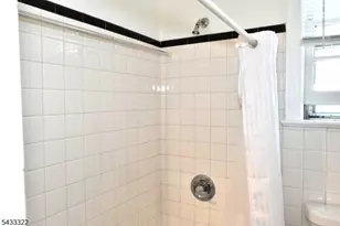 35 Elmwood Terrace, Elmwood Park, NJ 07407 - Photo 19
