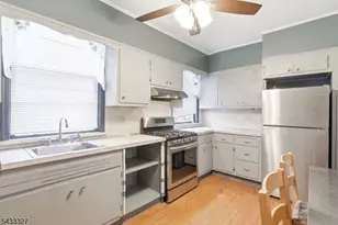 257 Parker St, Newark, NJ 07104 - Photo 5