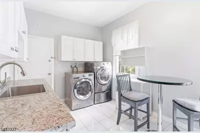 257 Parker St, Newark, NJ 07104 - Photo 15