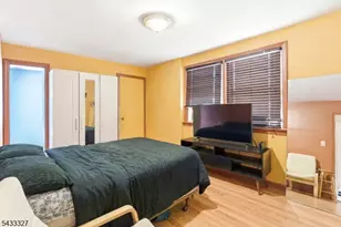 257 Parker St, Newark, NJ 07104 - Photo 21