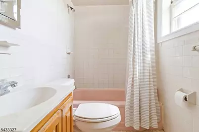 257 Parker St, Newark, NJ 07104 - Photo 23