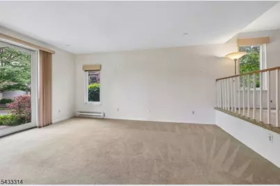 1 Peabody Ct, Teaneck Township, NJ 07666 - Photo 7
