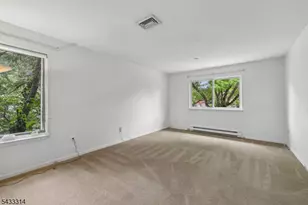 1 Peabody Ct, Teaneck Township, NJ 07666 - Photo 19