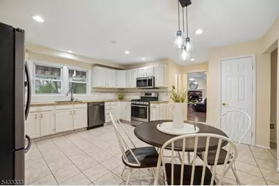 3 Carol Ct, Cranford Township, NJ 07016 - Photo 5