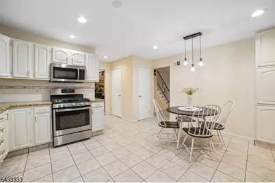 3 Carol Ct, Cranford Township, NJ 07016 - Photo 7