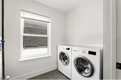 263 N 19th Third Floor, East Orange, NJ 07017 - Photo 9