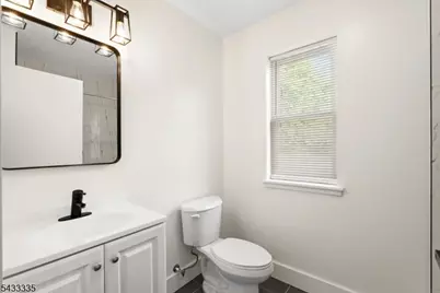 263 N 19th Third Floor, East Orange, NJ 07017 - Photo 5