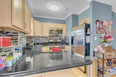 70 S Munn Ave #1002, East Orange, NJ 07018 - Photo 5