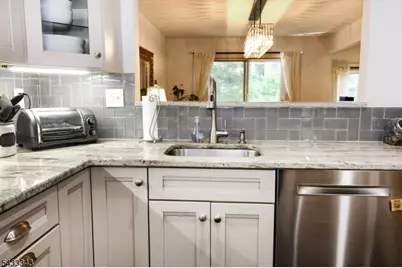7 Dogwood Ct #7, Woodland Park, NJ 07424 - Photo 13